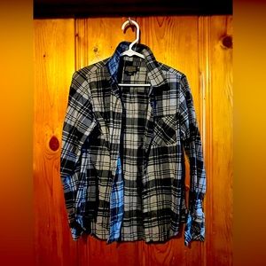 Pendleton Woolenmills Long Sleeve Flannel shirt Plaid Black and Gray Size Small
